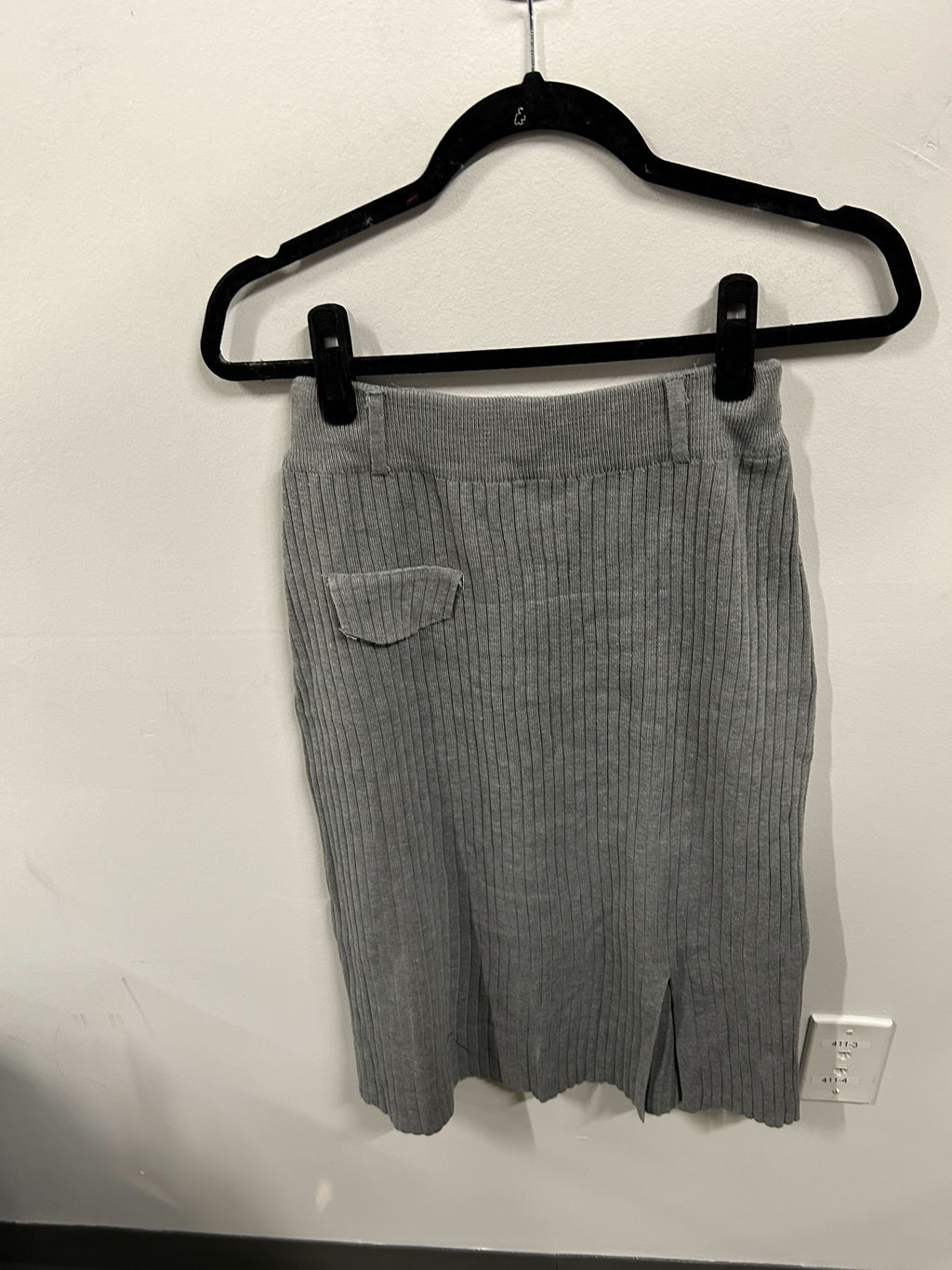 Grey Ribbed Knit Pencil Skirt